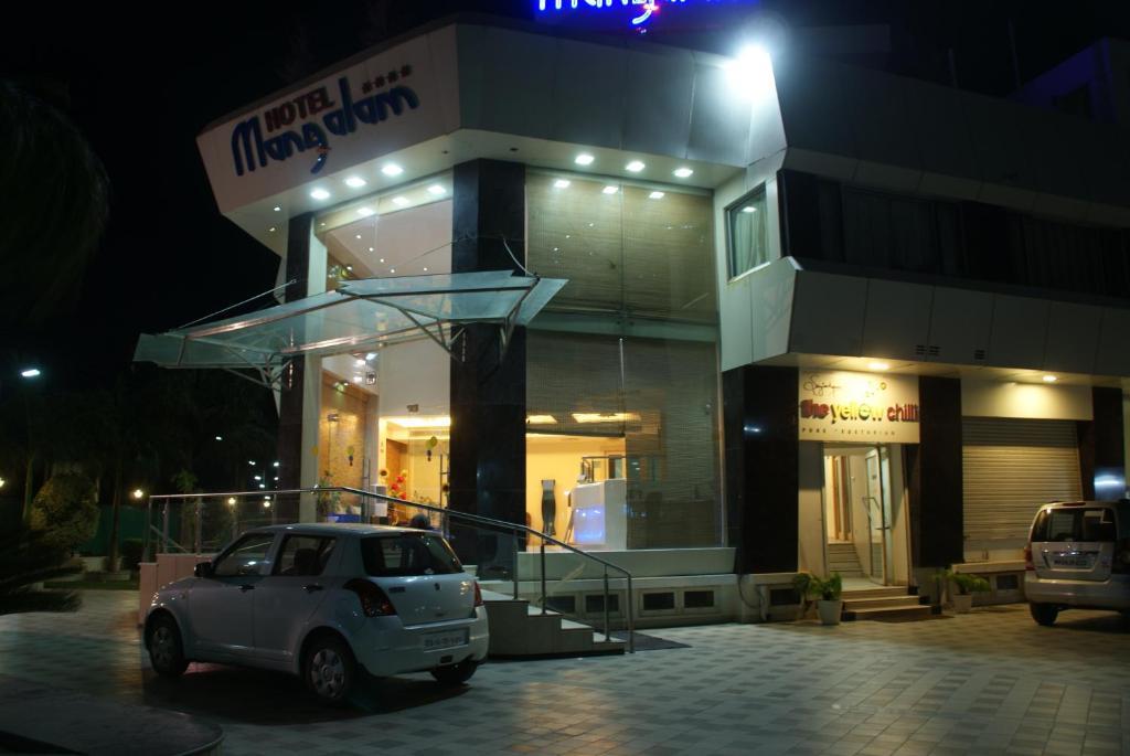 Hotel Mangalam Bhuj Exterior photo