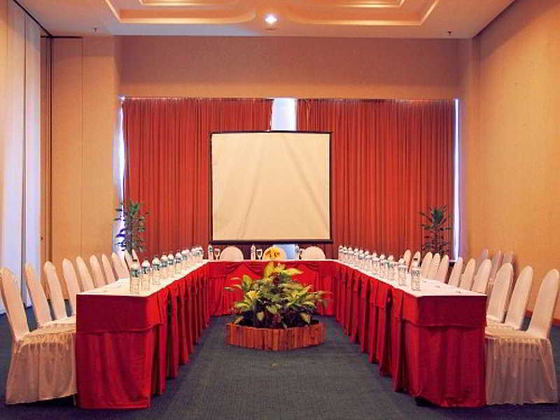 Ritzy Manado Hotel Facilities photo