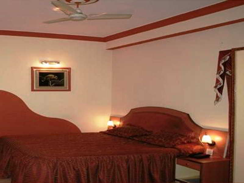Hotel Mm Continental Varanasi Exterior photo