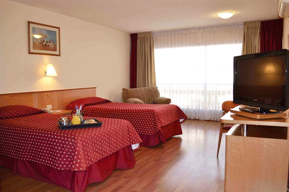 Armon Suites Hotel Montevideo Room photo