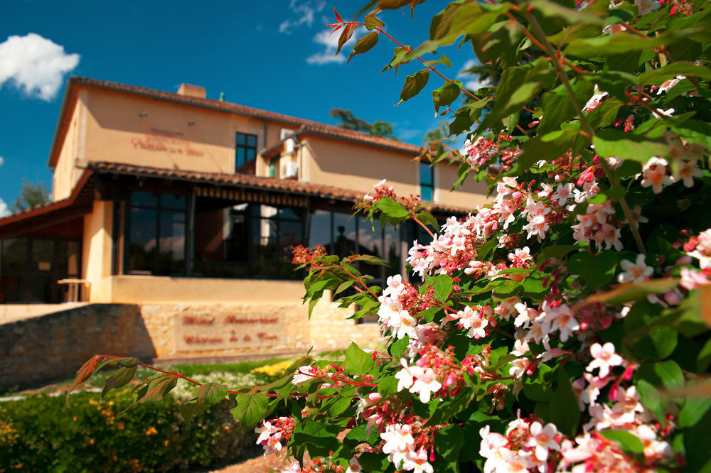 Hotel Restaurant Du Chateau De La Tour Beguey Exterior photo