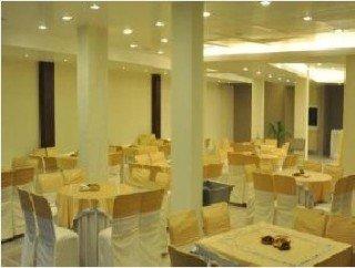 The Grand Sarwan Hotel New Delhi Restaurant photo