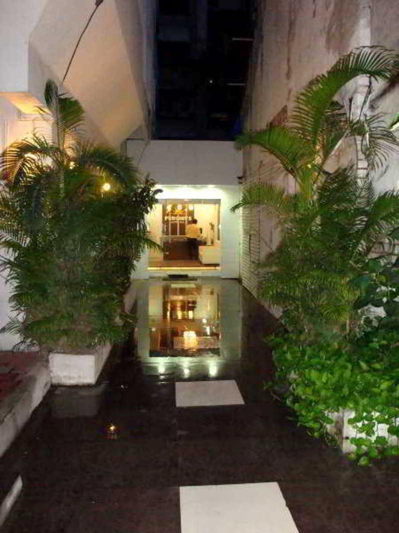Purohit S Hotel Raj Surat Exterior photo