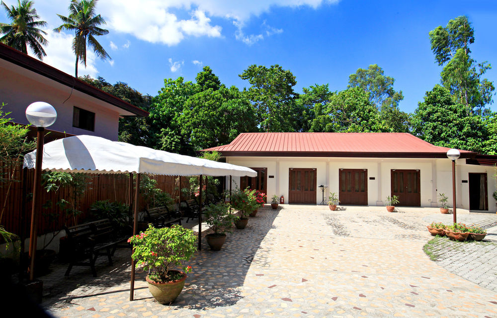 Hotel Tropika Davao Exterior photo