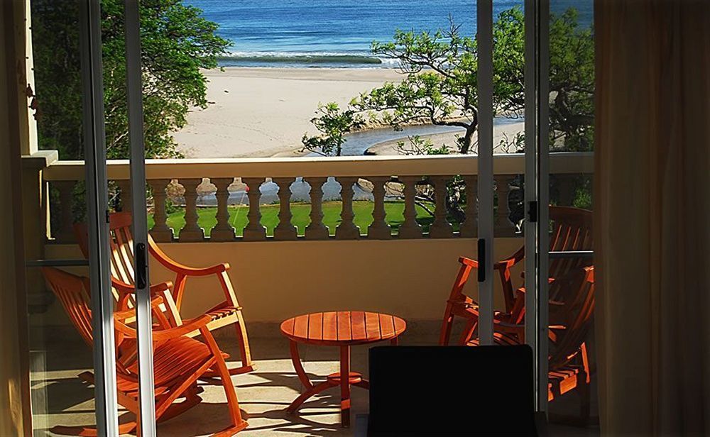 Hacienda Iguana Beach And Golf Resort Tola Exterior photo