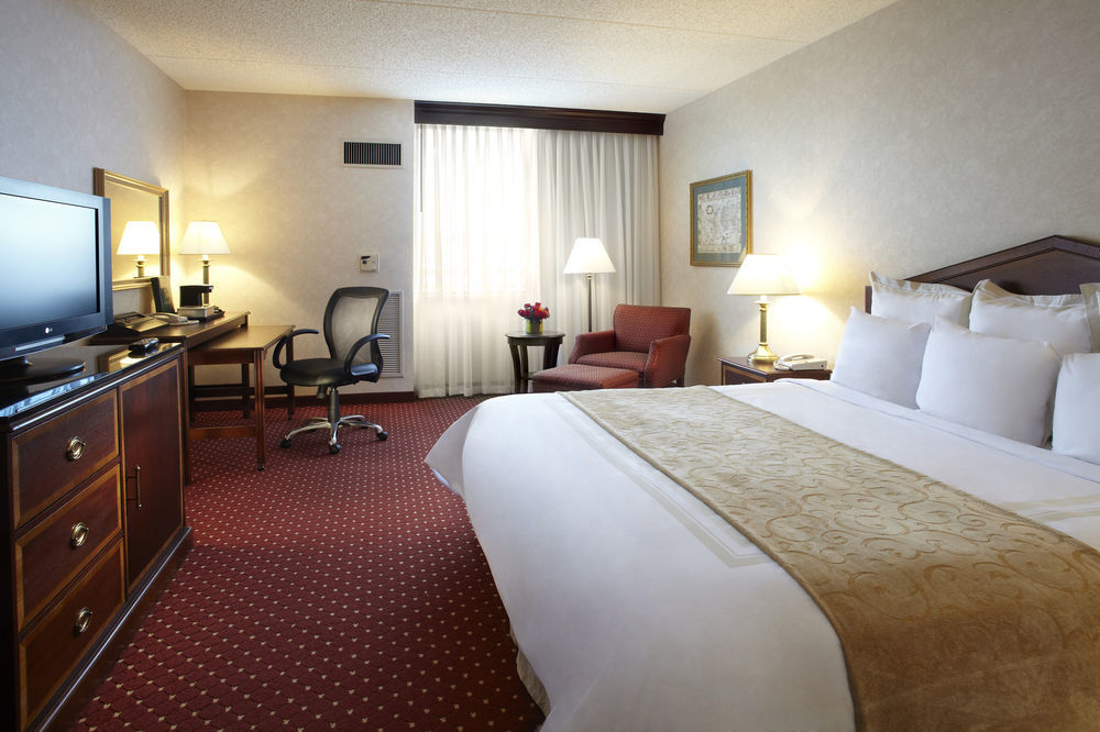 Marriott Birmingham Grandview Hotel Room photo
