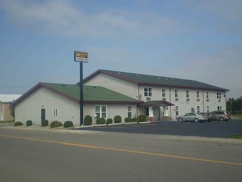 Budget Host Caribou Inn Hallock Exterior photo