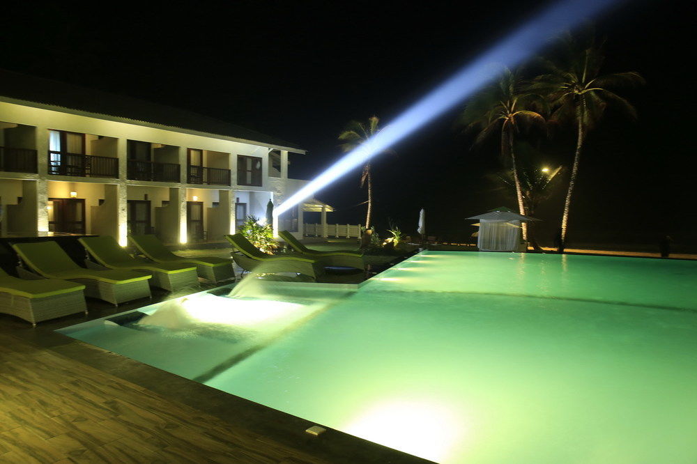 Avenra Beach Hikkaduwa Exterior photo