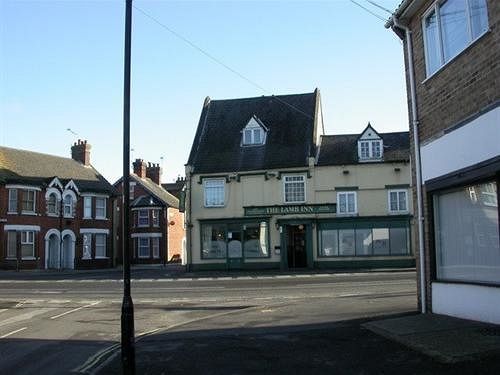 The Lamb Inn Ringwood Exterior photo