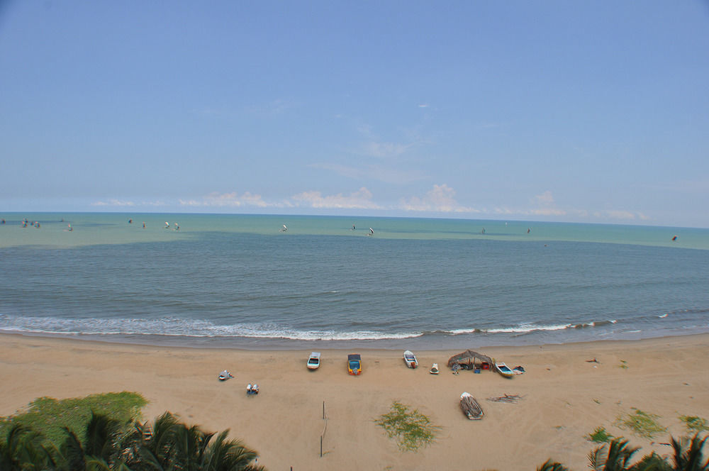 Beacon Beach Hotel Negombo Exterior photo