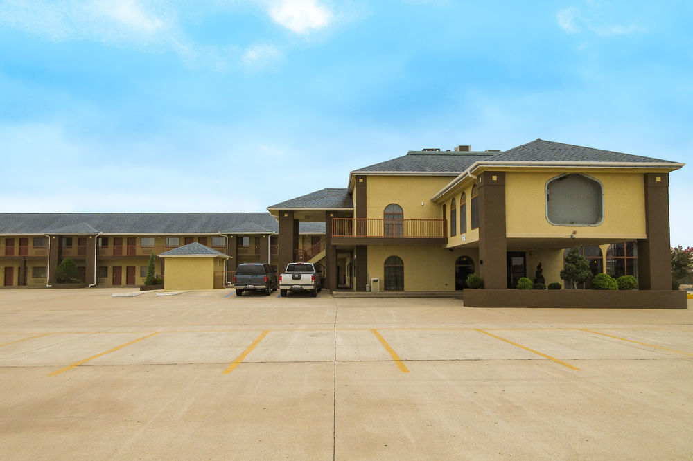 Quality Inn & Suites Owasso Us-169 Exterior photo