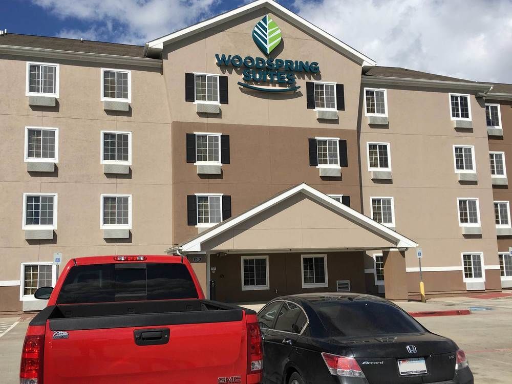 Woodspring Suites Texas City Exterior photo