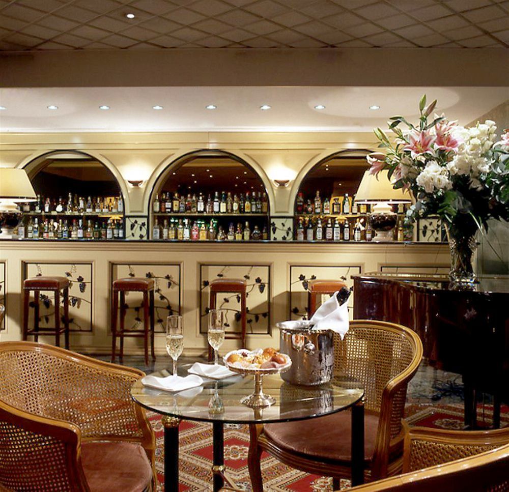 Grand Hotel Oriente Naples Restaurant photo