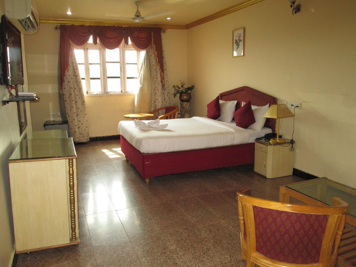 Hotel Ik London Residency Hyderabad Exterior photo