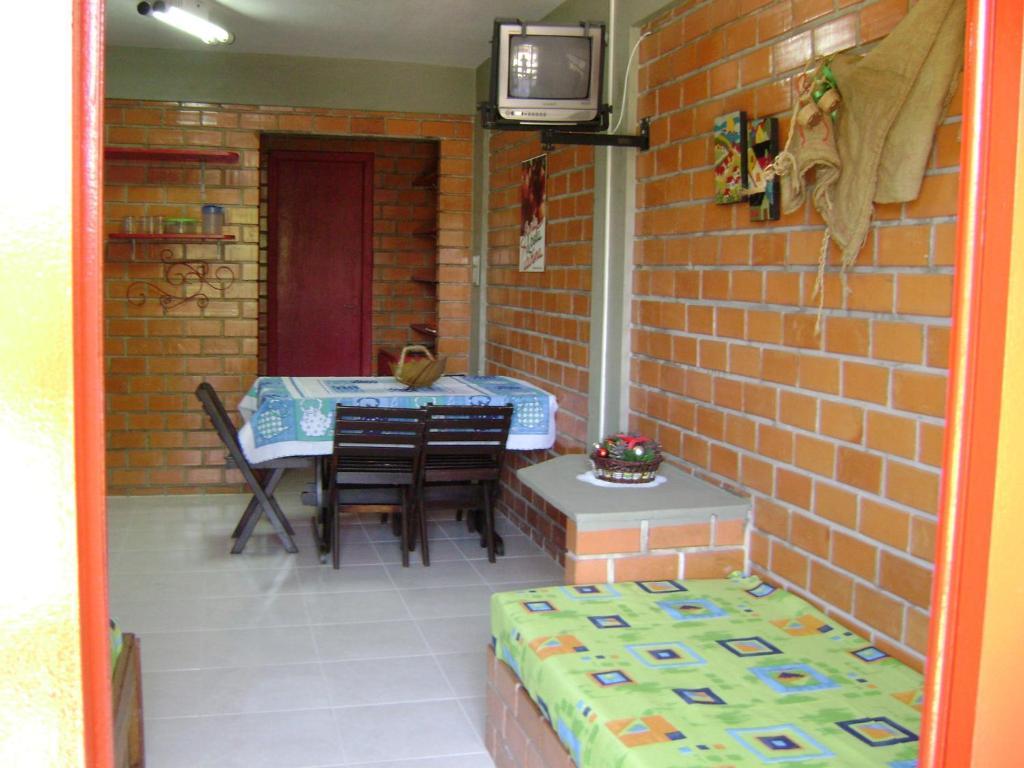 Residencial Pousada Das Araras Florianopolis Room photo