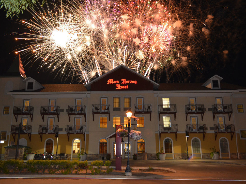 Marv Herzog Hotel Frankenmuth Exterior photo