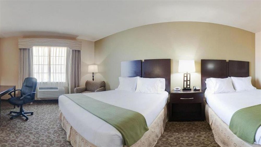 Holiday Inn Express & Suites Pecos, An Ihg Hotel Exterior photo