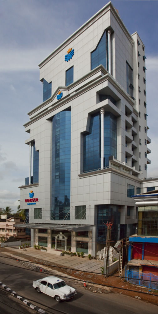 Windsor Rajadhani Hotel Thiruvananthapuram Exterior photo