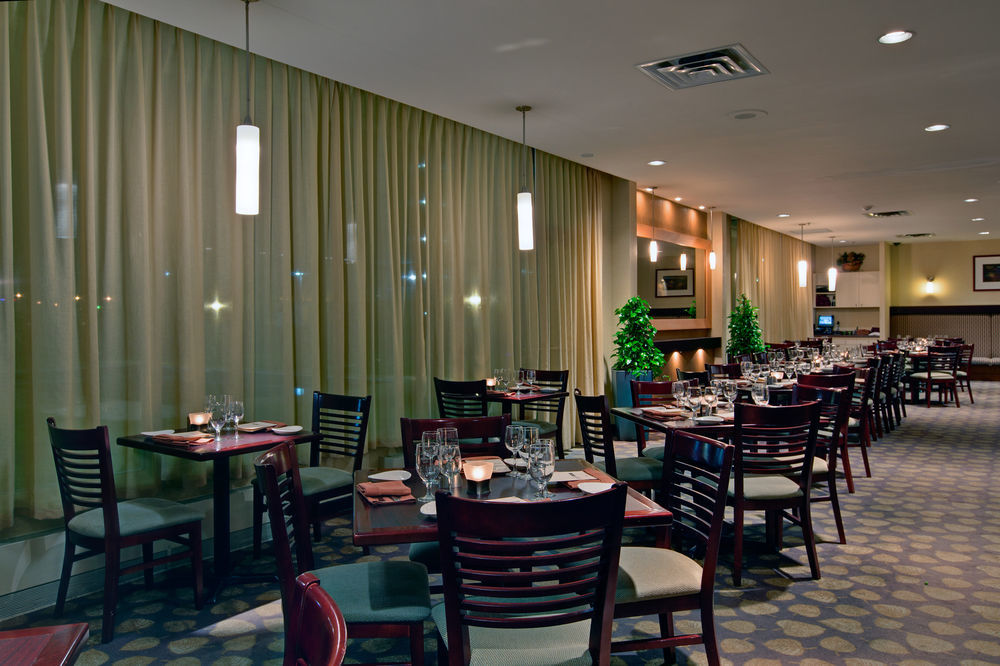 Doubletree By Hilton Halifax Dartmouth Hotel Restaurant photo