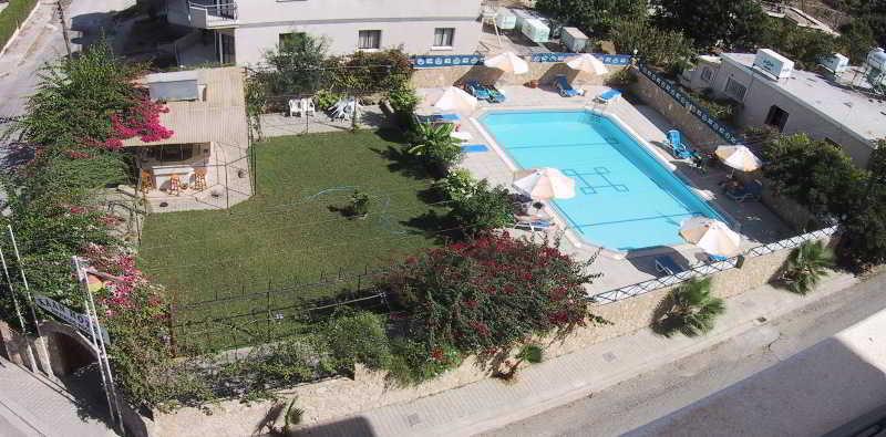 Kaan Hotel Apart Kyrenia  Exterior photo