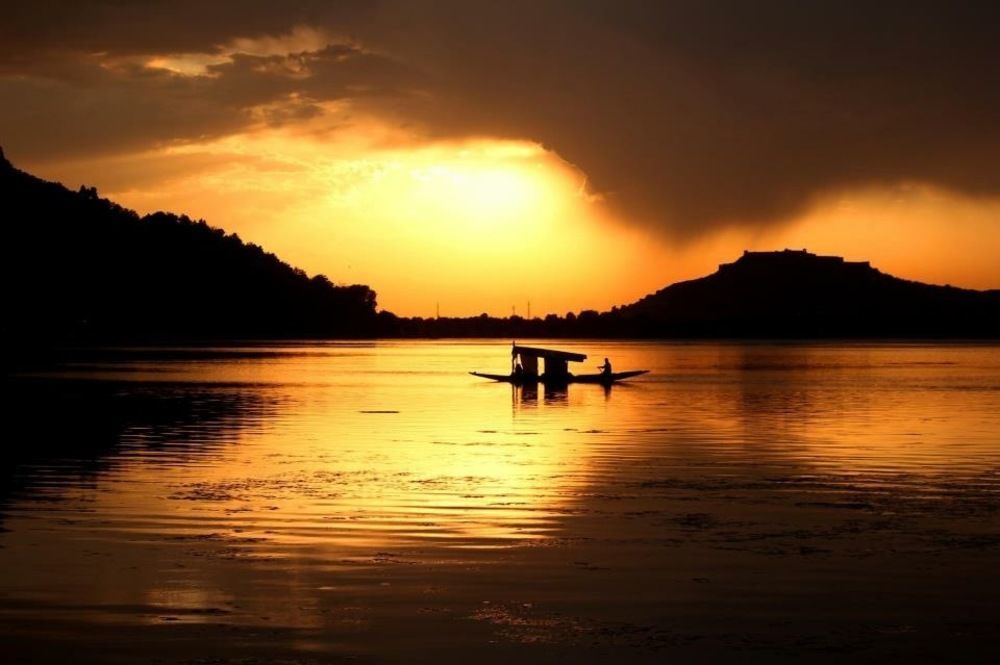 Houseboat Lily Of Nageen Srinagar  Exterior photo