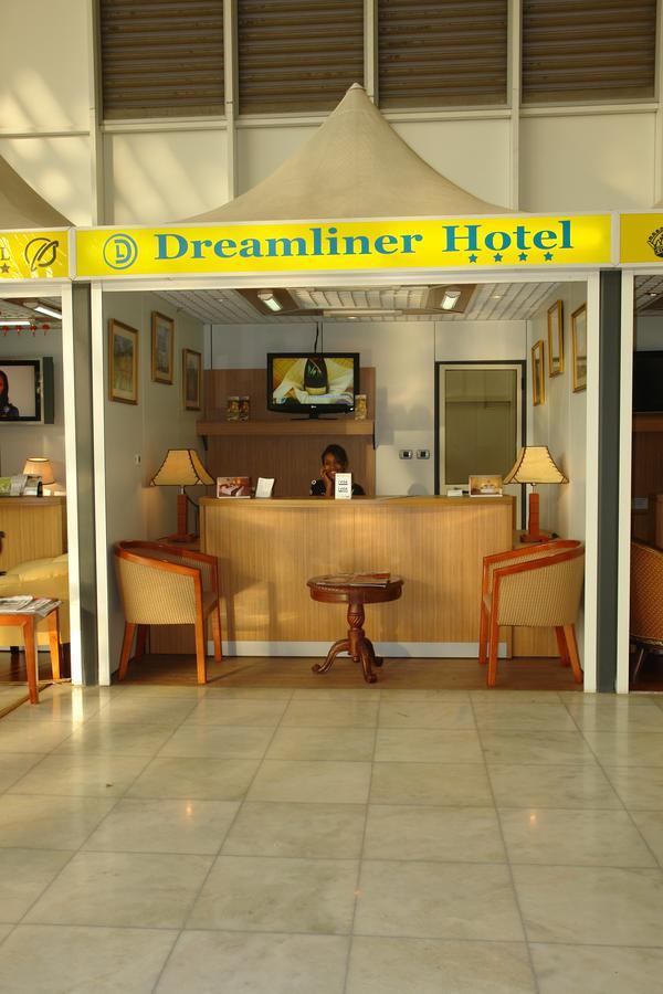 Dreamliner Hotel Addis Ababa Exterior photo