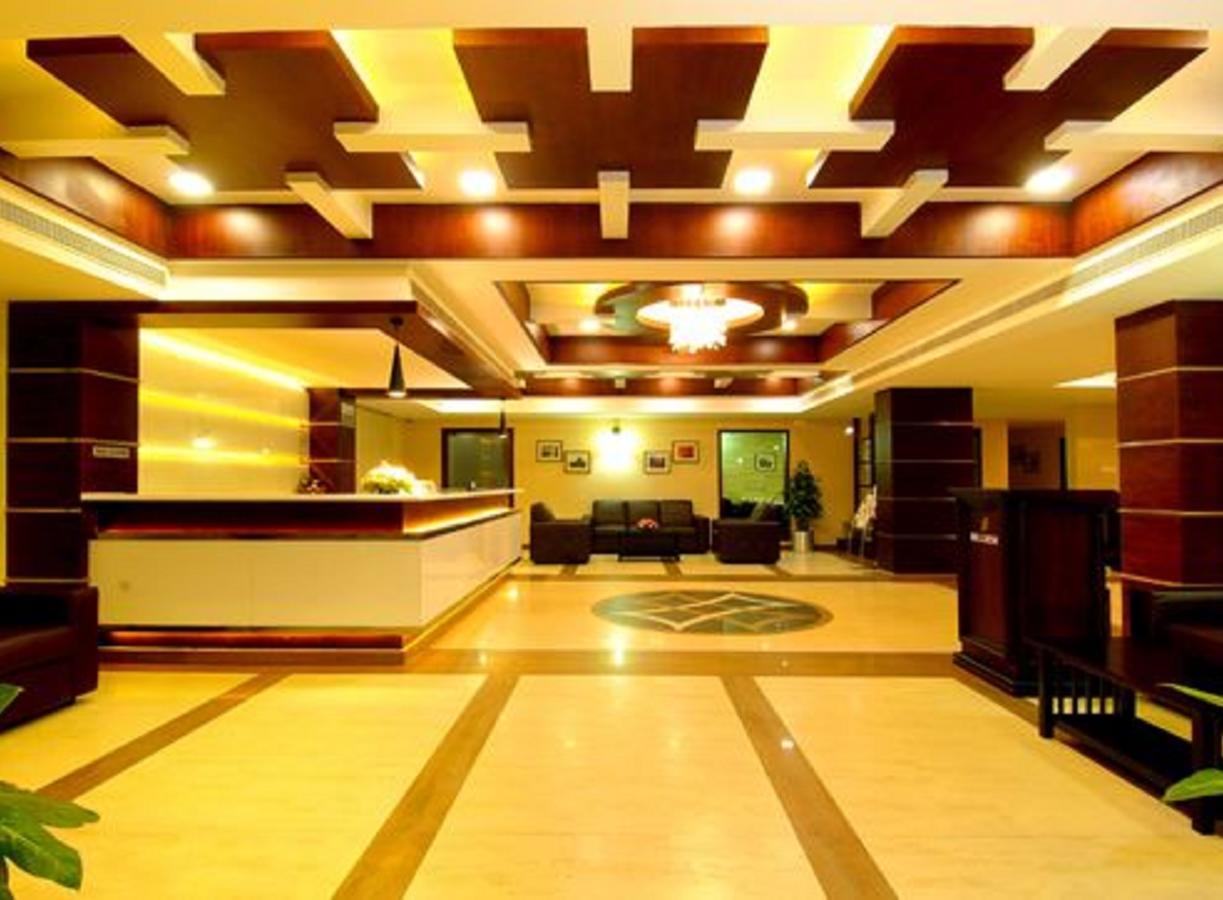 Hotel Excalibur Kottayam Exterior photo