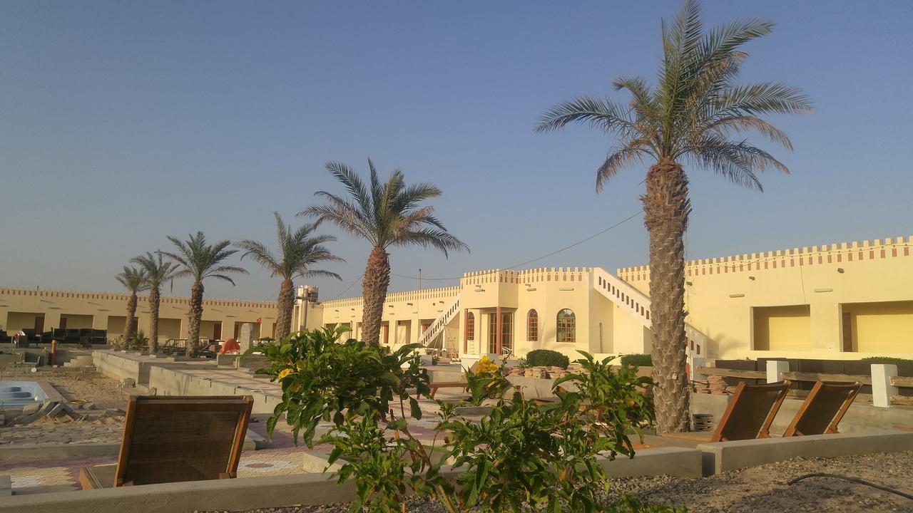Arabian Sea Motel Sur Exterior photo
