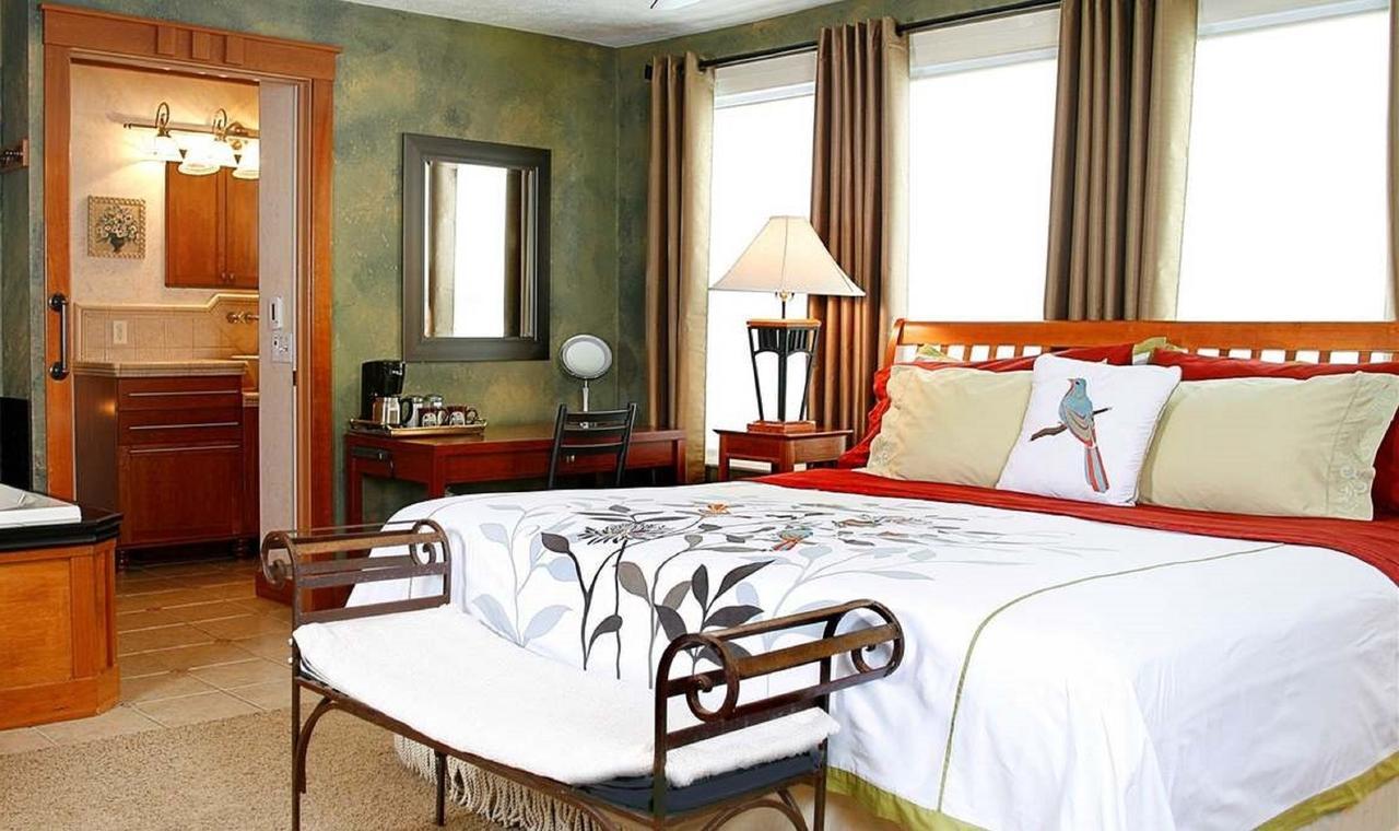 Prairieside Suites Luxury Bed & Breakfast Grandville Exterior photo