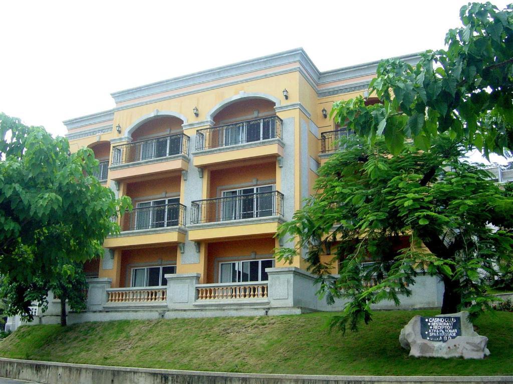 Royal Villas Halong Ha Long Exterior photo