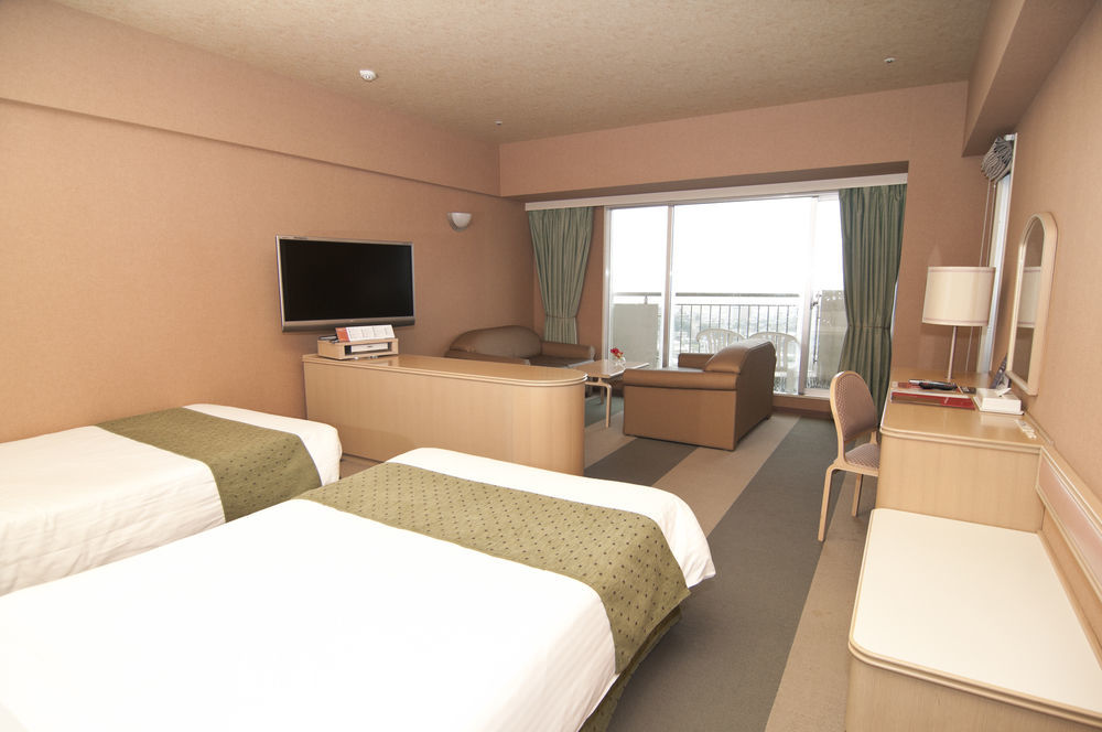 Okinawa Grand Mer Resort Exterior photo