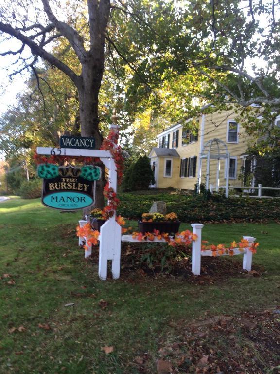 Bursley Manor Bed & Breakfast Barnstable Exterior photo