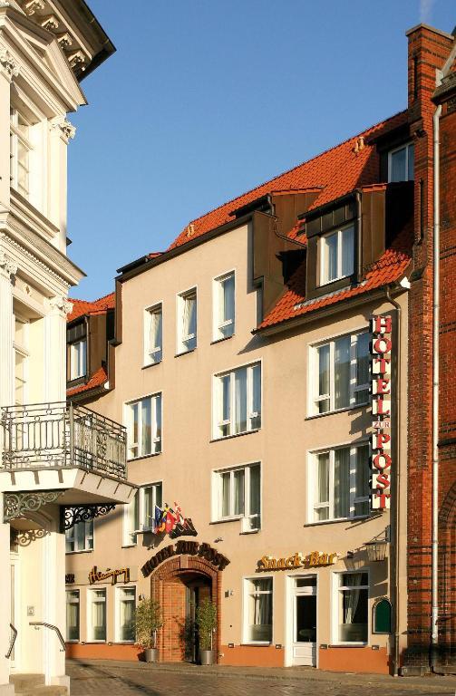 Altstadt Hotel Zur Post Stralsund Exterior photo