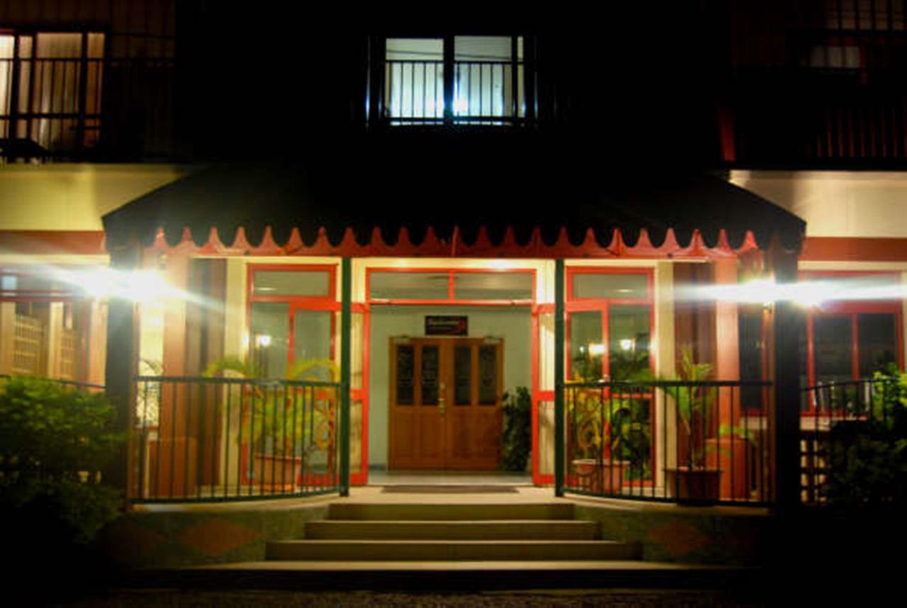Hotel Elisa Apia Exterior photo