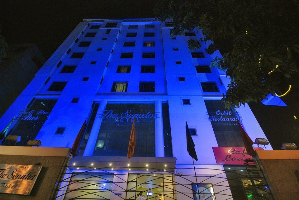 The Senator Hotel Kolkata Exterior photo
