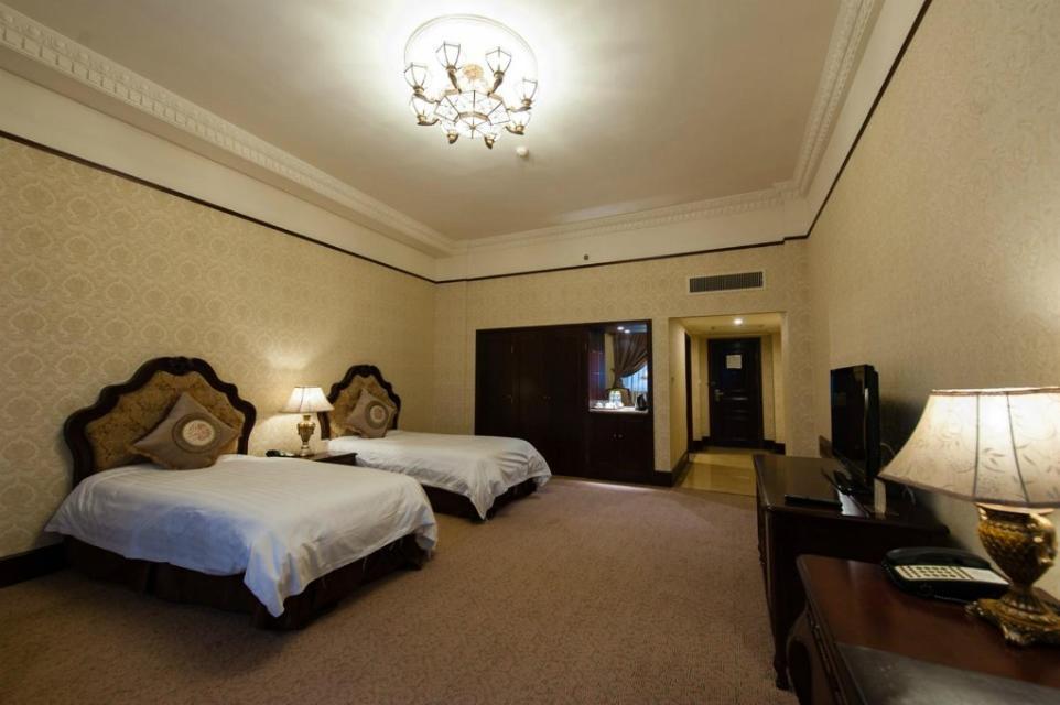 Starway Tianjin First Hotel Room photo