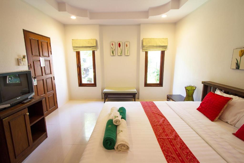 The Green Beach Resort Sam Roi Yot Room photo