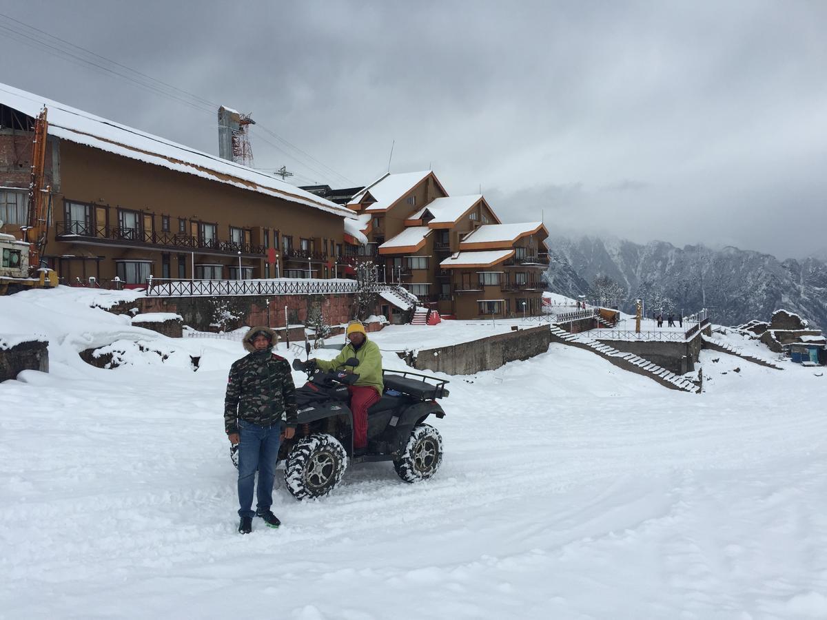 Clifftop Club Hotel Auli Exterior photo