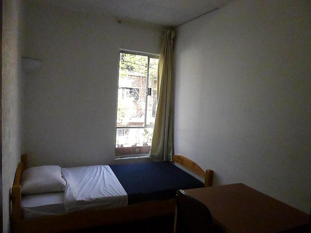 Hostel Condesa Chapultepec - Privanza Mexico City Room photo