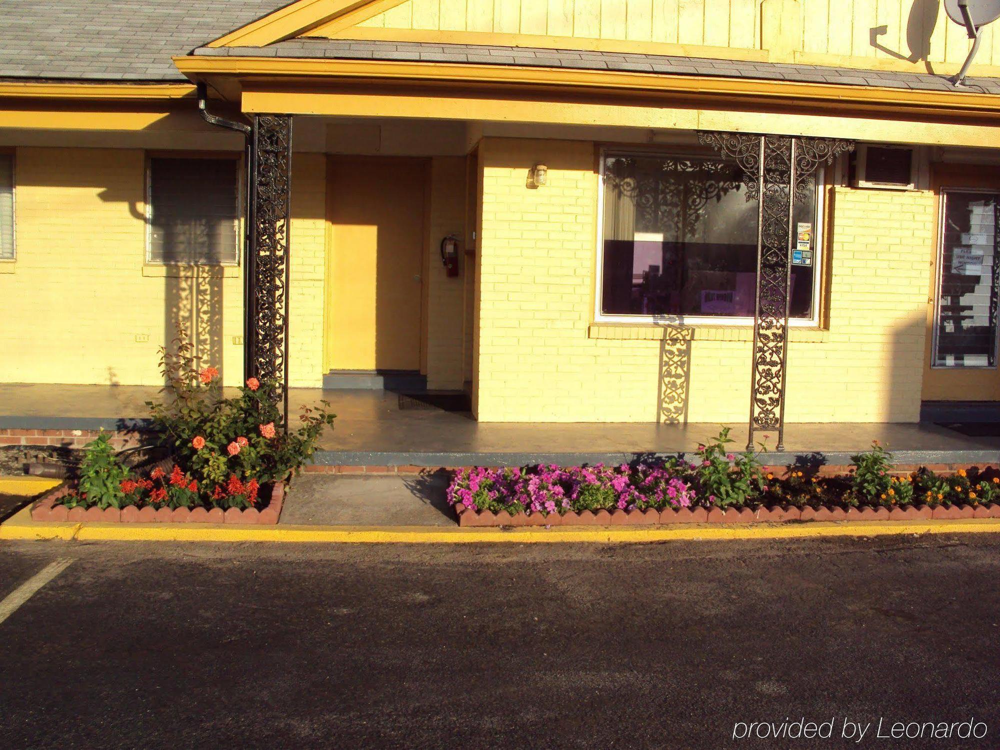 Sunrise Inn - Brownsville Exterior photo