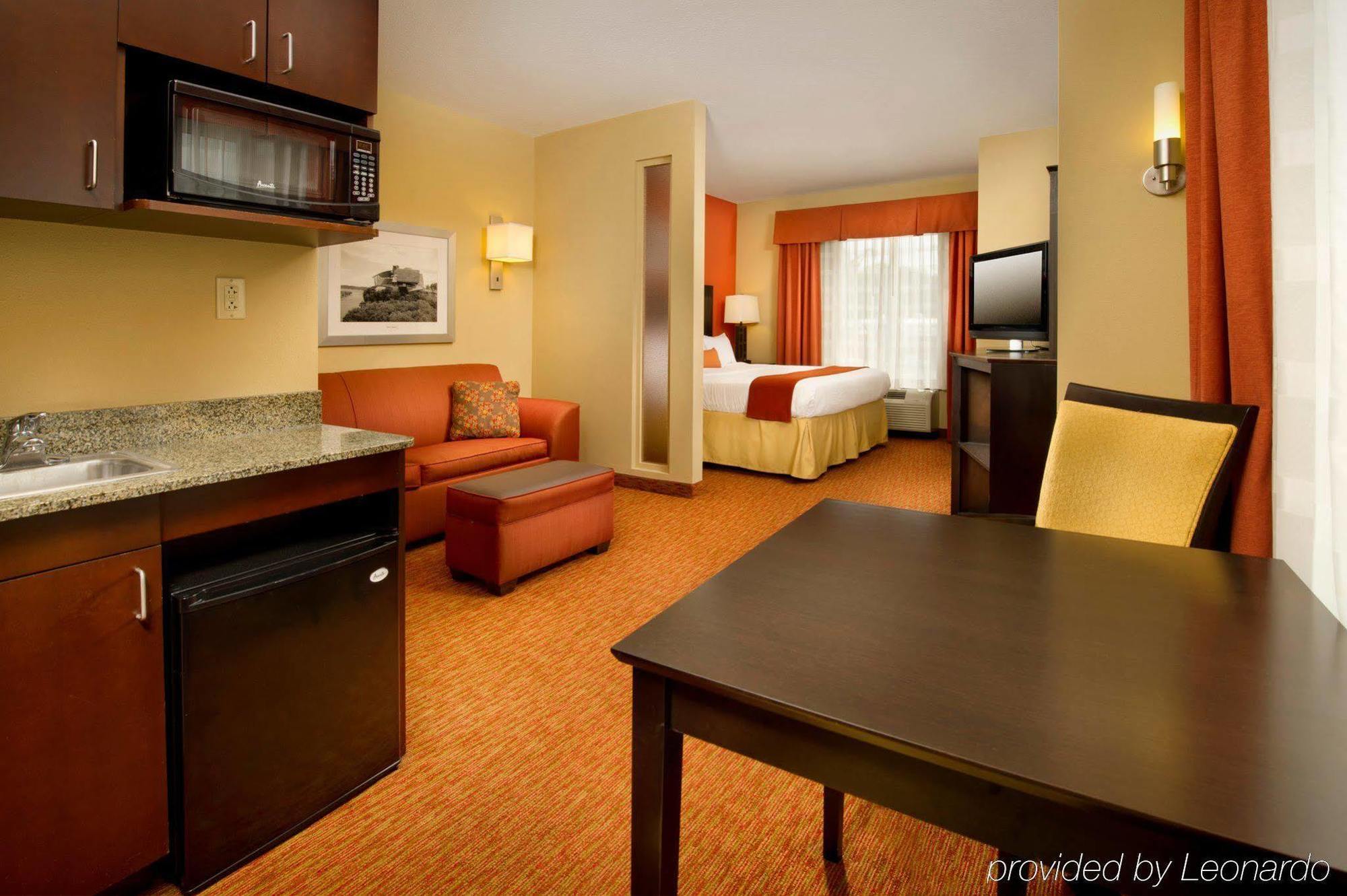 Holiday Inn Express Hotel & Suites Chattanooga Downtown, An Ihg Hotel Room photo