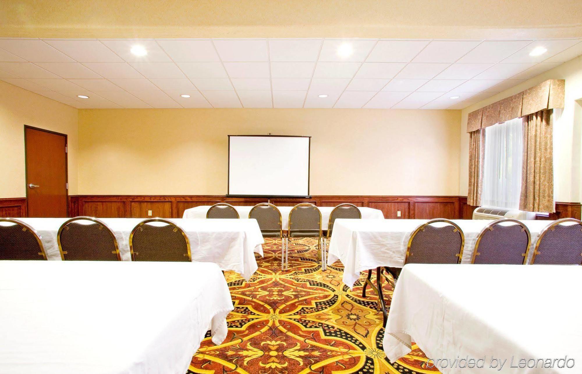 Holiday Inn Express Hotel And Suites Weslaco, An Ihg Hotel Facilities photo