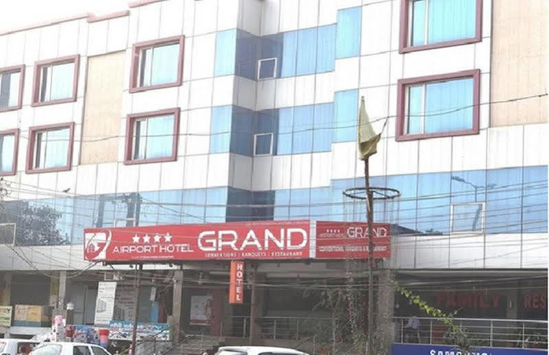 Hotel Grand Vikash New Delhi Exterior photo