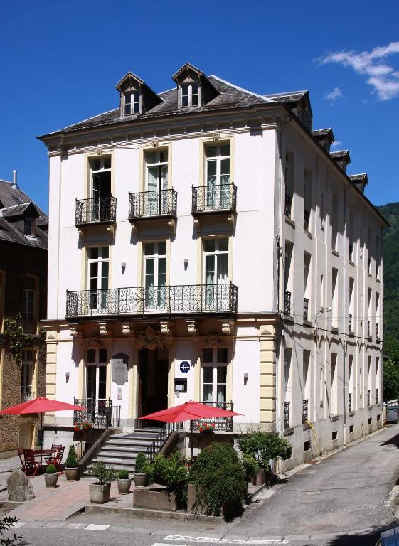 Hotel Aquitaine Bagneres-de-Luchon Exterior photo