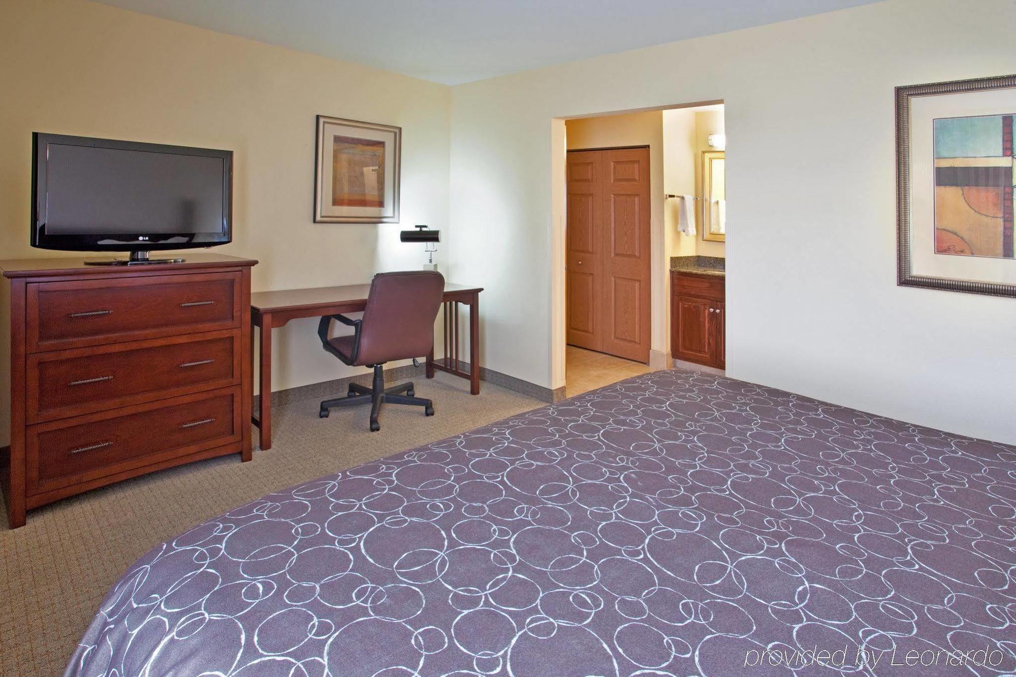Staybridge Suites Elkhart North, An Ihg Hotel Room photo