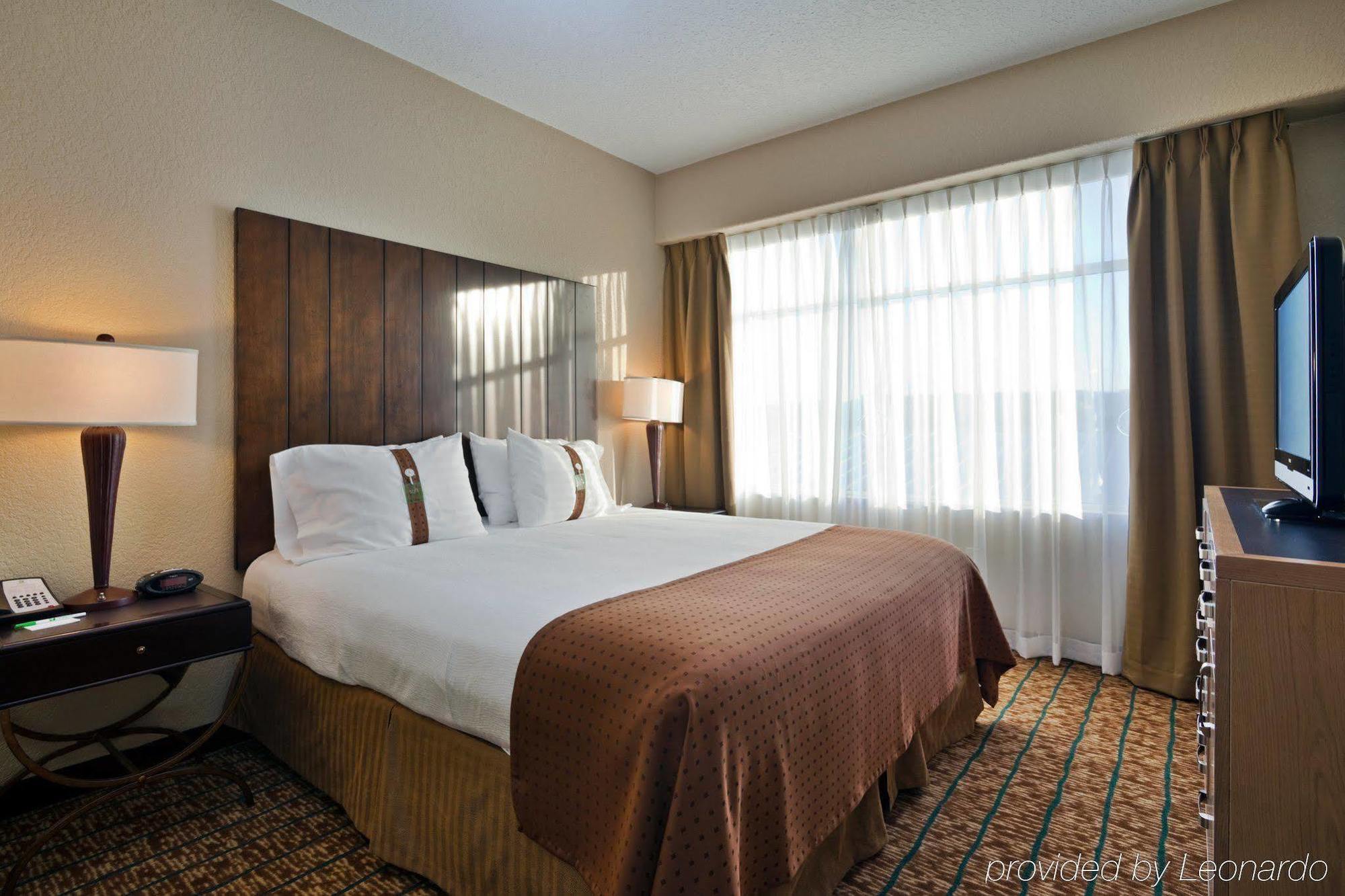 Holiday Inn San Antonio Northwest- Seaworld Area, An Ihg Hotel Room photo
