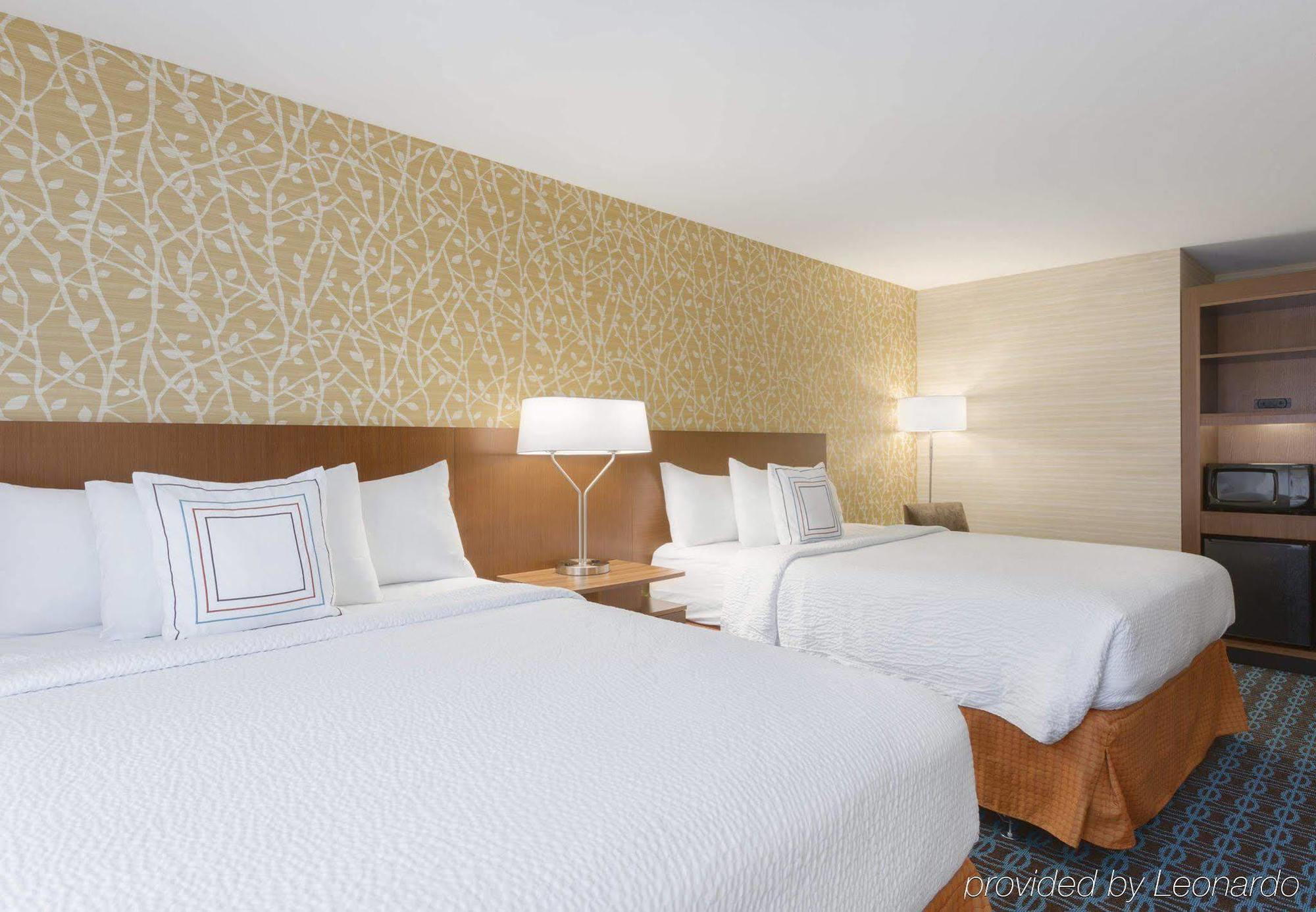 Fairfield Inn & Suites By Marriott Pittsburgh Airport/Robinson Township Exterior photo
