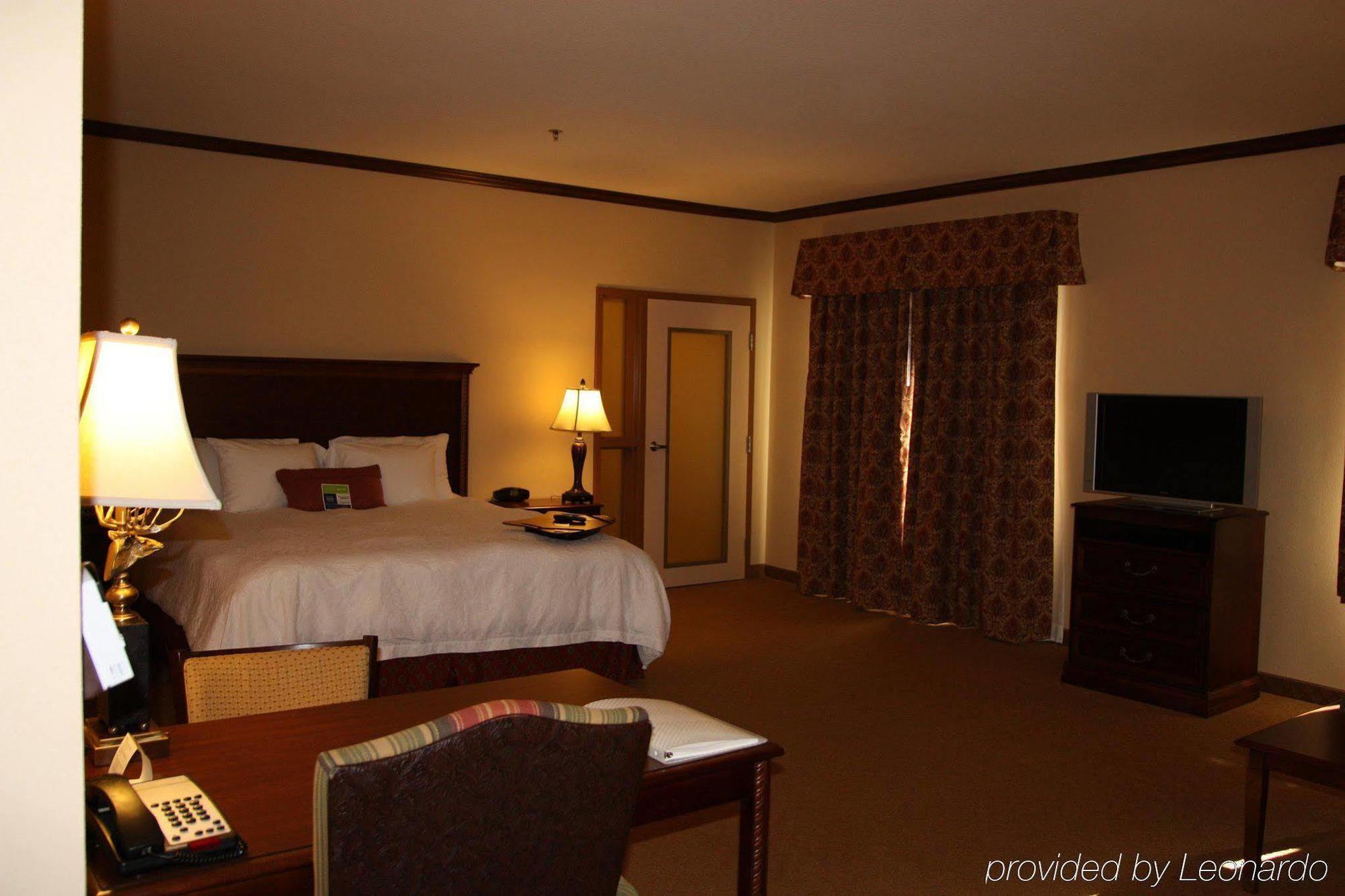 Hampton Inn And Suites Stephenville Room photo