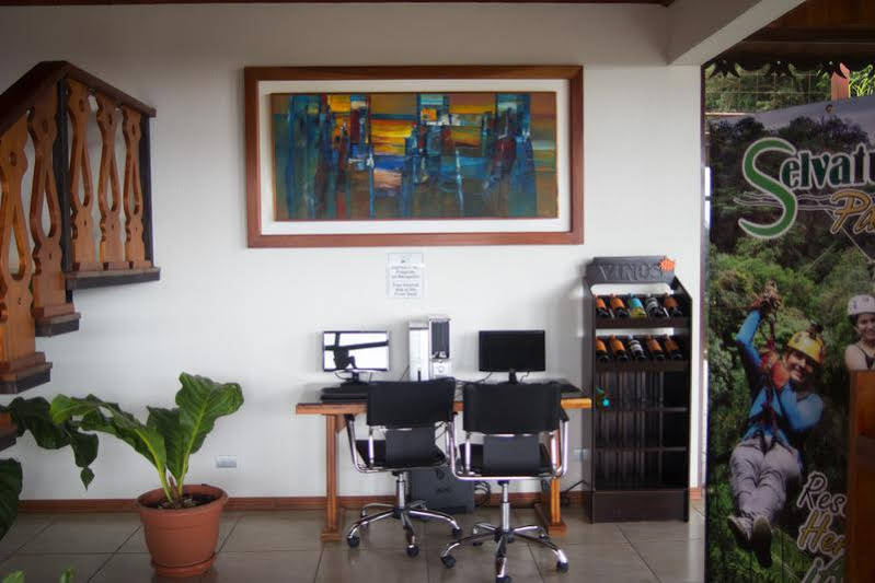Finca Valverde'S Hotel Monteverde Exterior photo