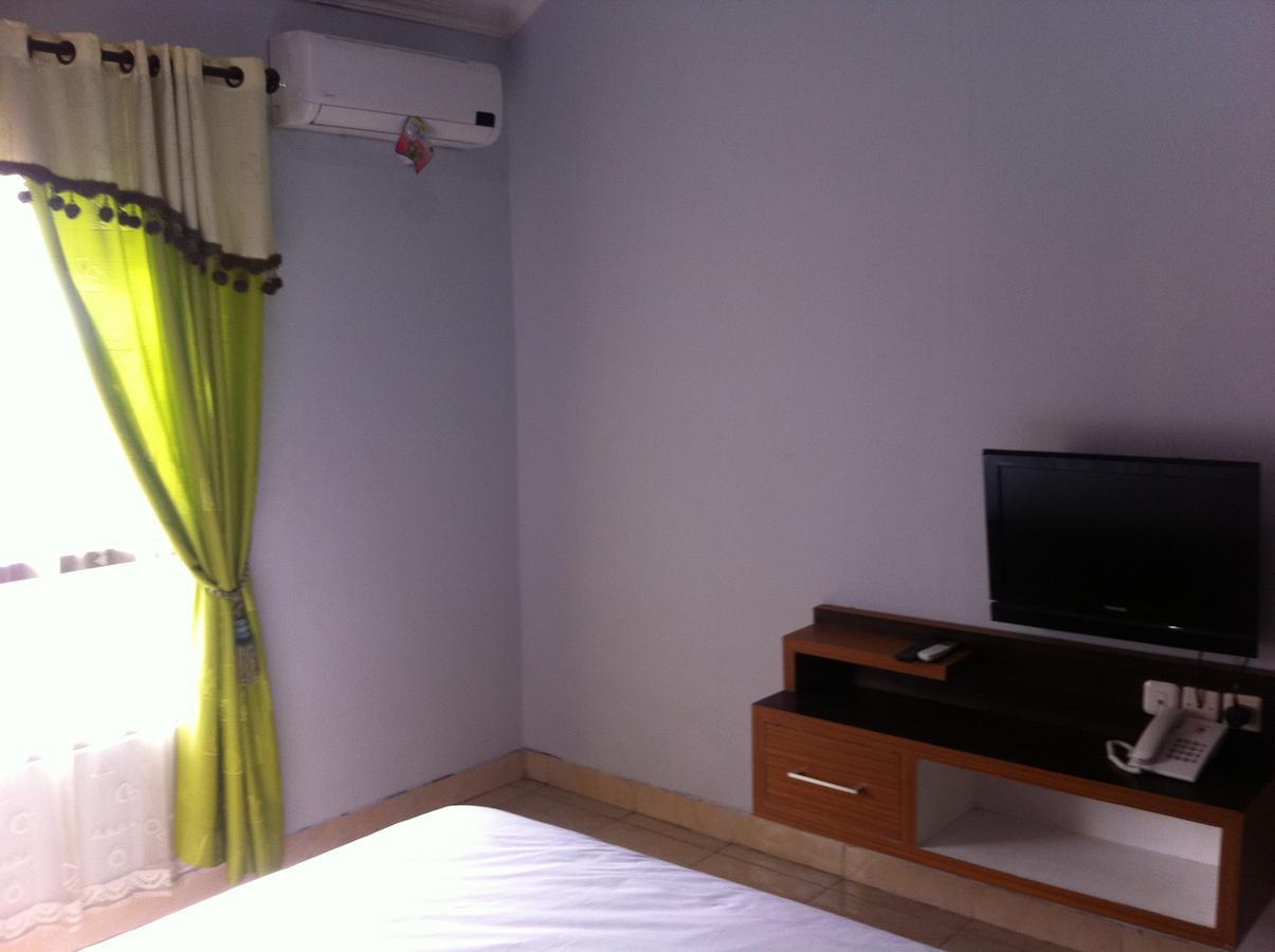 Pineapple Mansion Hotel Surakarta  Room photo